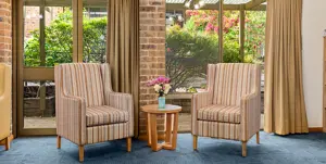 EH Aldgate 251121 11-carousel_1016x512-WEB.jpg