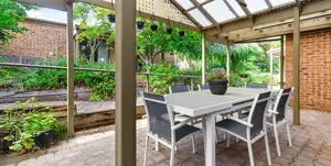 EH Aldgate 251121 14-carousel_1016x512-WEB.jpg