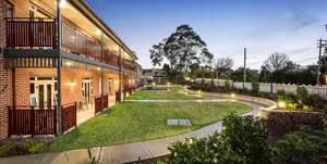 3. UAU659_64NorfolkRd_215-carousel_1016x512-WEB.jpg