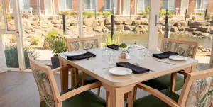 5.South Morang-210804-ESTIA-0L1A7956-Edit-Carousel_1016 x 512-WEB.jpg