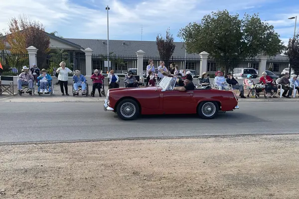 EH Kadina Cars-lifestyle_1016x677-WEB.JPG