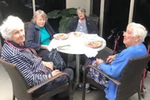 EH Kadina outdoor dining-lifestyle_1016x677-WEB.jpg