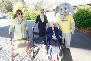 EH Taree walk-lifestyle_1016x677-WEB.jpg